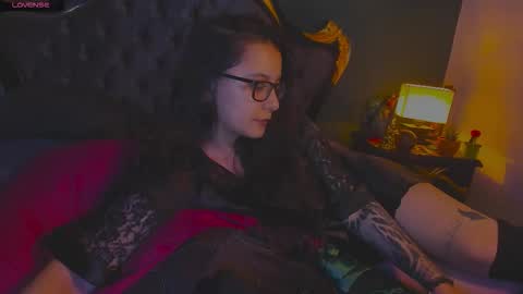 lilithmystic01 online show from October 23, 2025, 1:54 pm