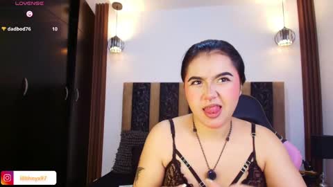 Snapshot of lilithnyx_x chatting on May 23, 2026, 2:43 pm lilithnyx_x online show from May 23, 2026, 2:43 pm