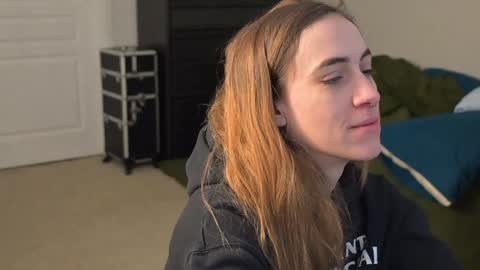 L online show from December 20, 2024, 4:57 pm