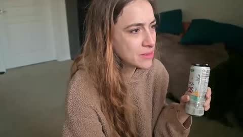 L online show from February 9, 2025, 2:40 pm