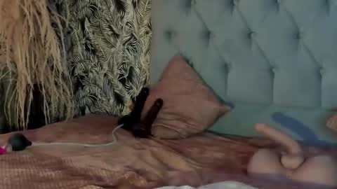 lilithsabeth online show from March 5, 2025, 2:12 pm