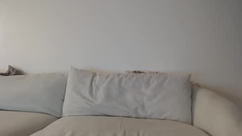 Jay  please help me reach 50 thumbs up online show from September 12, 2025, 1:38 am