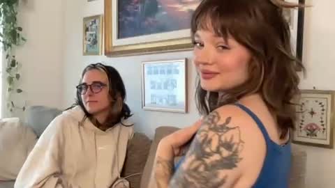 lilldaddysgirl online show from October 25, 2025, 8:25 pm