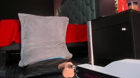 lilla_rossy online show from January 5, 2026, 7:06 pm