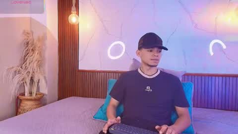 Snapshot of lillian_lee1 chatting on June 5, 2026, 5:51 pm lillian_lee1 online show from June 5, 2026, 5:51 pm