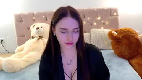 Snapshot of lilliana_moon chatting on February 6, 2026, 10:07 am lilliana_moon online show from February 6, 2026, 10:07 am