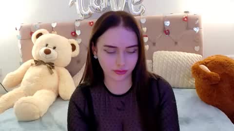 Snapshot of lilliana_moon chatting on February 13, 2026, 10:44 am lilliana_moon online show from February 13, 2026, 10:44 am