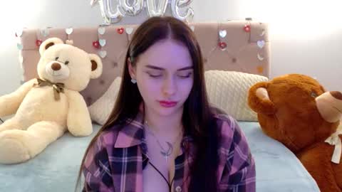 Snapshot of lilliana_moon chatting on February 18, 2026, 11:06 am lilliana_moon online show from February 18, 2026, 11:06 am