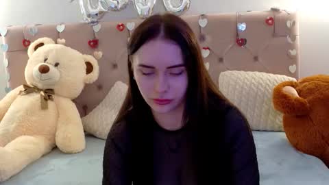 Snapshot of lilliana_moon chatting on February 25, 2026, 8:02 am lilliana_moon online show from February 25, 2026, 8:02 am