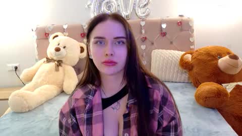 Snapshot of lilliana_moon chatting on February 28, 2026, 9:43 am lilliana_moon online show from February 28, 2026, 9:43 am
