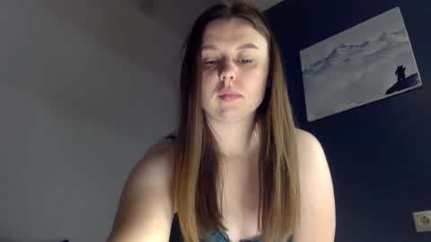 Snapshot of lillianx9zbld chatting on October 8, 2025, 8:23 am Lily online show from October 8, 2025, 8:23 am