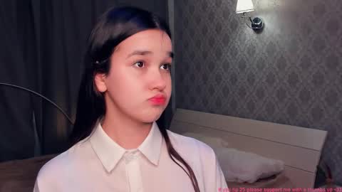 Celina Lillie online show from December 18, 2025, 9:21 pm