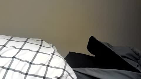 Lilly online show from December 10, 2024, 4:49 pm