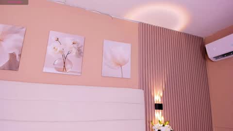 Snapshot of lilly_2809_ chatting on April 2, 2026, 4:21 am Lizeth follow me in my igimlilycute 3 online show from April 2, 2026, 4:21 am