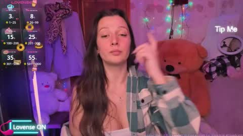 Lilly  online show from September 14, 2025, 6:29 pm