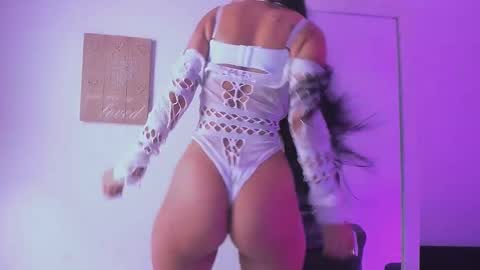 Sweety Lilly Love  online show from November 7, 2025, 3:34 pm