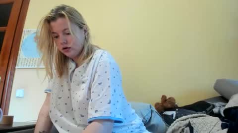 Lilly Depp online show from October 21, 2025, 12:17 pm