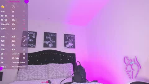 Lilly online show from October 6, 2025, 1:19 pm