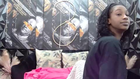 Snapshot of lilmissbaddiexxx chatting on October 15, 2025, 6:08 pm lilmissbaddiexxx online show from October 15, 2025, 6:08 pm