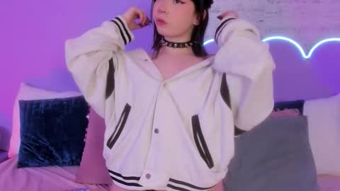 Snapshot of lilou_albrecht chatting on November 4, 2025, 12:26 pm Lilou online show from November 4, 2025, 12:26 pm