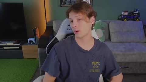 Snapshot of lilteddyboy chatting on October 25, 2025, 11:29 am lilteddyboy online show from October 25, 2025, 11:29 am