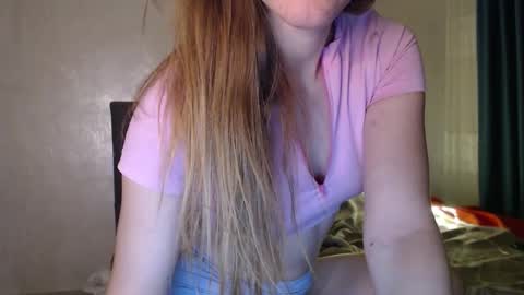 Snapshot of liltightbabe chatting on October 10, 2025, 11:48 pm liltightbabe online show from October 10, 2025, 11:48 pm