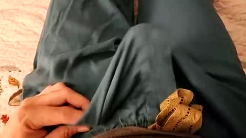 liltorobull online show from March 15, 2026, 6:08 am