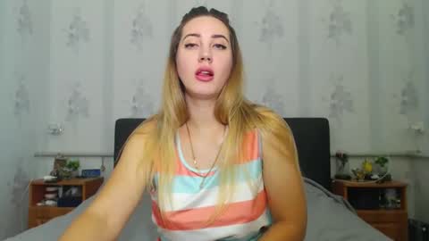 lilu_cute25 online show from November 30, 2025, 9:41 pm