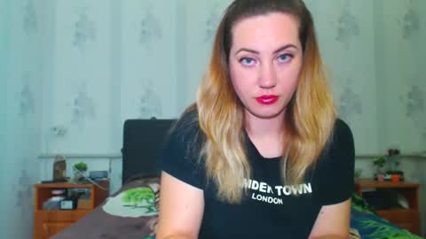 lilu_cute25 online show from March 15, 2026, 10:05 pm