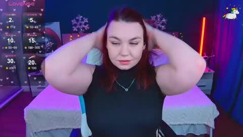 Lilu online show from December 18, 2025, 12:11 pm