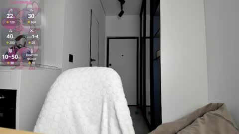 LILY online show from March 7, 2025, 6:35 am