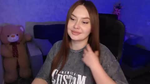 lily_baker_ online show from February 5, 2026, 6:23 pm