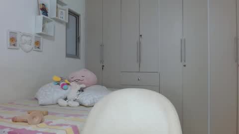 Snapshot of lily_crushx chatting on March 9, 2025, 8:51 am Lirio         online show from March 9, 2025, 8:51 am