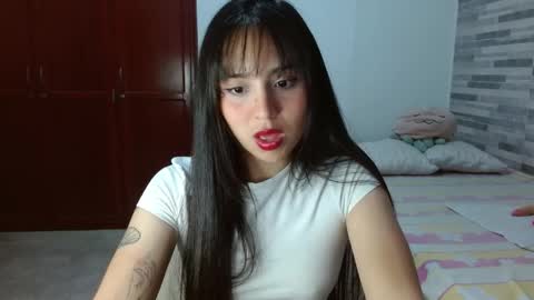 Lirio         online show from April 4, 2026, 6:11 am