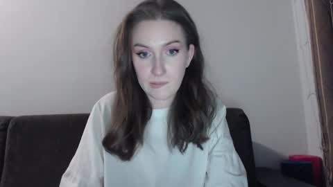 lily_love_x online show from February 11, 2026, 10:26 pm