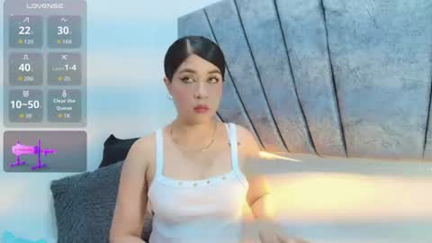 Snapshot of lily_meghan chatting on June 11, 2026, 7:56 pm LILY MEGHAN online show from June 11, 2026, 7:56 pm
