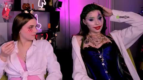 Lily online show from October 31, 2025, 10:00 pm