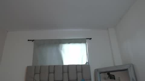 lily_rose0 online show from May 23, 2026, 7:29 pm