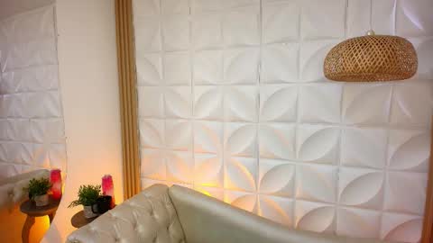 Snapshot of lily_rousee_ chatting on November 10, 2025, 12:48 pm Lily Lauren online show from November 10, 2025, 12:48 pm