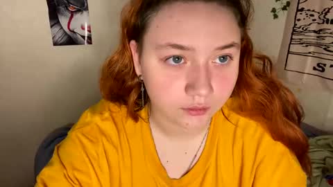 Snapshot of lily_shamy chatting on December 16, 2024, 7:00 pm Alice online show from December 16, 2024, 7:00 pm