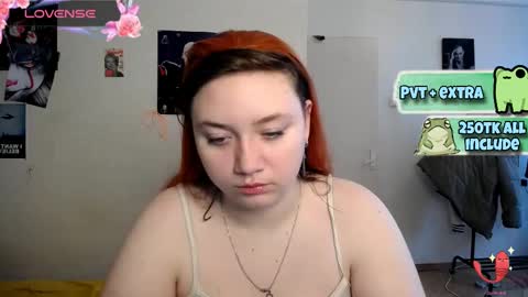 Snapshot of lily_shamy chatting on February 9, 2025, 10:31 am Alice online show from February 9, 2025, 10:31 am