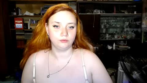 Snapshot of lily_shamy chatting on September 11, 2025, 1:17 am Alice online show from September 11, 2025, 1:17 am