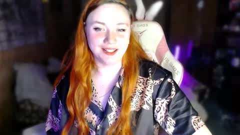 Snapshot of lily_shamy chatting on November 11, 2025, 5:46 pm Alice online show from November 11, 2025, 5:46 pm