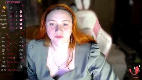 Snapshot of lily_shamy chatting on December 4, 2025, 8:50 pm Alice online show from December 4, 2025, 8:50 pm