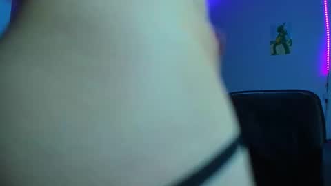 lily_stone04 online show from December 18, 2025, 5:57 am