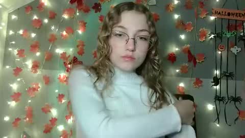 Snapshot of lily_tayberry chatting on October 24, 2025, 5:09 pm small lily online show from October 24, 2025, 5:09 pm