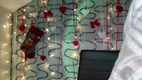 Snapshot of lily_tayberry chatting on January 11, 2026, 4:34 pm small lily online show from January 11, 2026, 4:34 pm