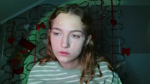 Snapshot of lily_tayberry chatting on January 15, 2026, 7:13 am small lily online show from January 15, 2026, 7:13 am