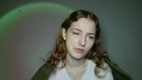 Snapshot of lily_tayberry chatting on January 19, 2026, 7:12 am small lily online show from January 19, 2026, 7:12 am