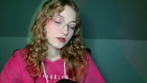 Snapshot of lily_tayberry chatting on February 9, 2026, 4:00 pm small lily online show from February 9, 2026, 4:00 pm